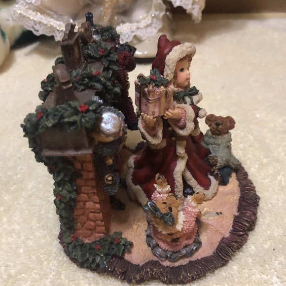 Boyds Yesterdays' Child Celebration Series #6 Sandra Claus...Christmas Morning - Picture 4 of 5